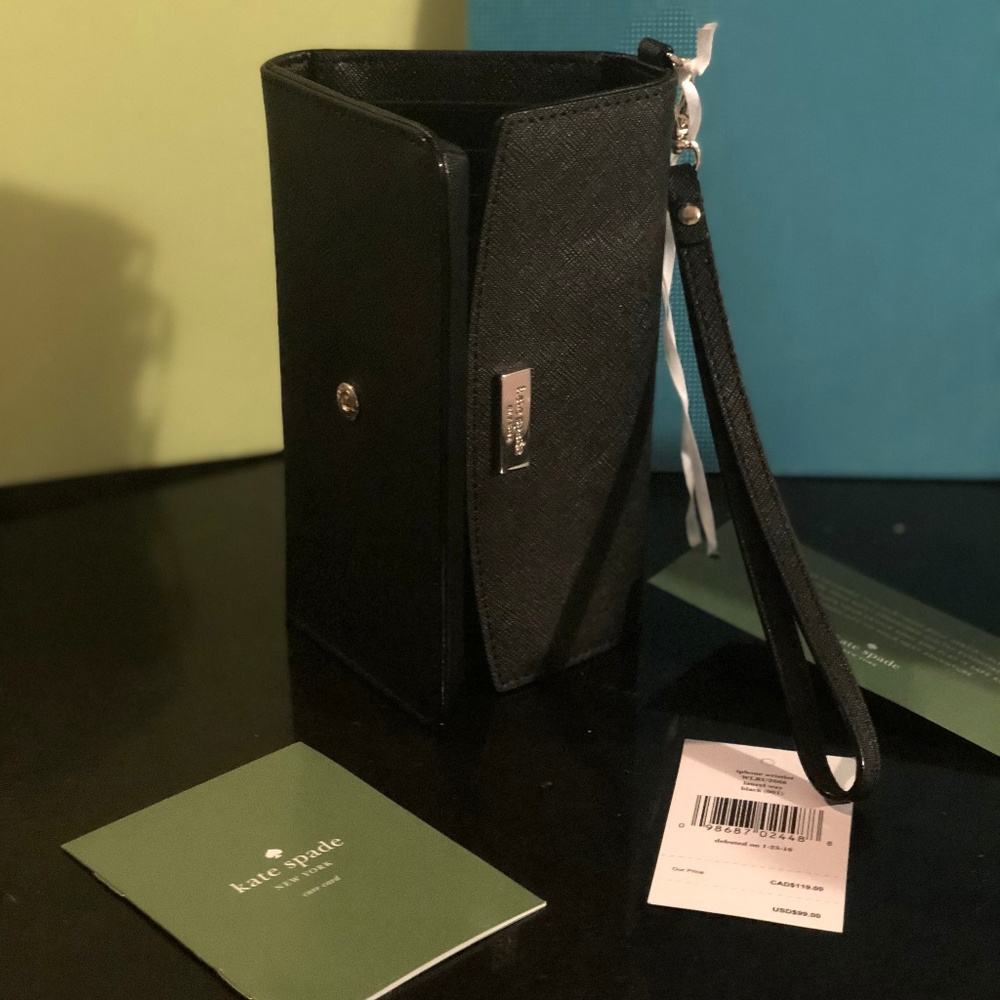 Kate Spade Laurel Way Saffiano Leather Wristlet